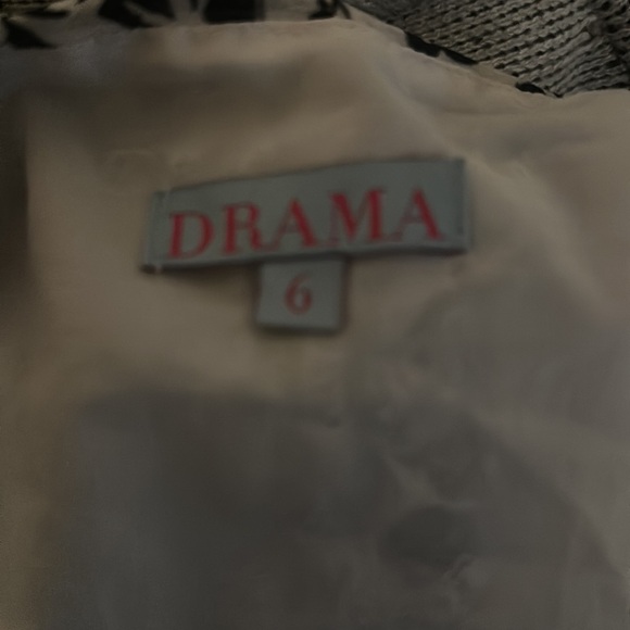 VINTAGE DRAMA SAMURAI GRAPHIC PRINT CHIFFON SKIRT - Picture 7 of 9